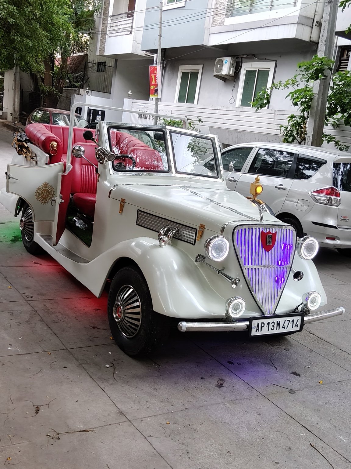 Vintage wedding car